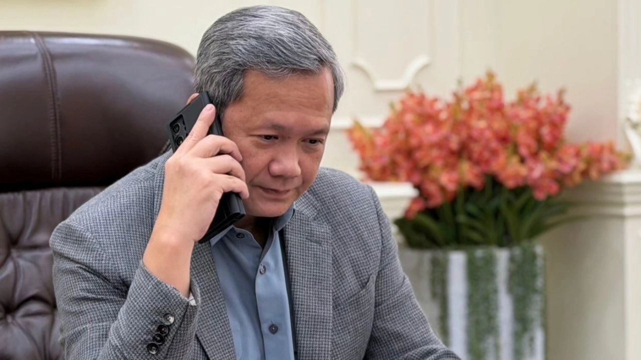 ຮູບພາບຂ່າວການເມືອງທະຫານ